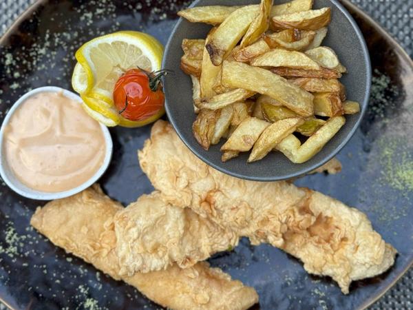 Fish & Chips + Sos Cocktail 